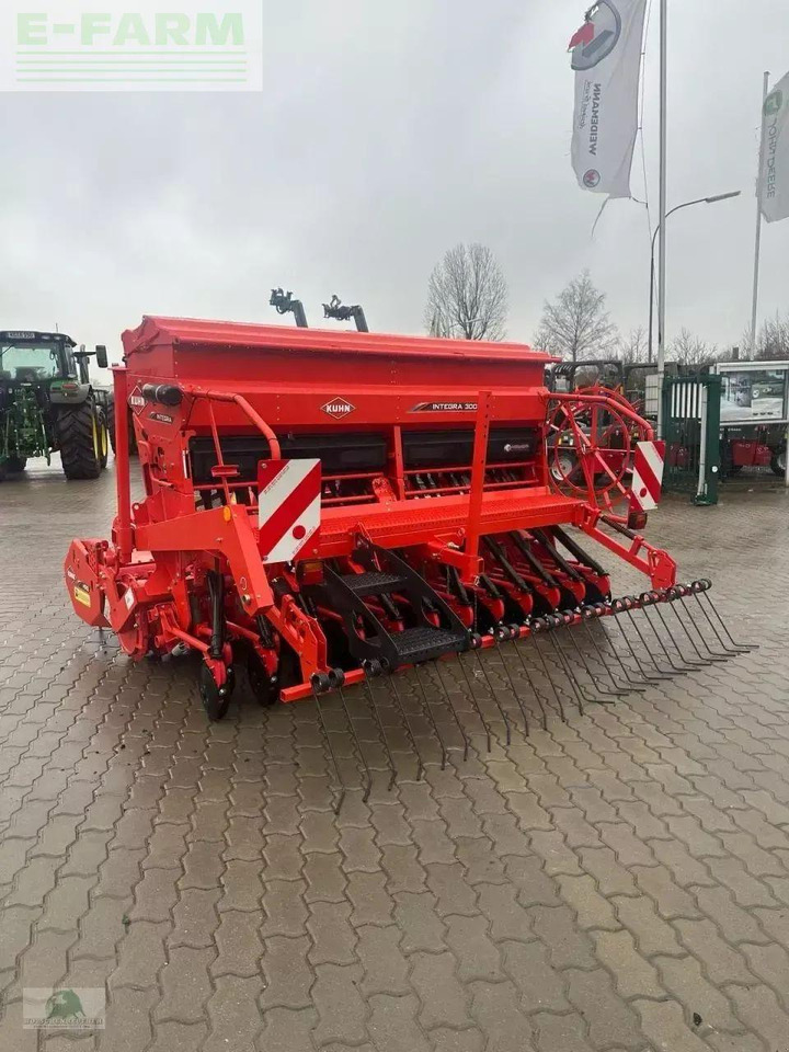 Kuhn integra 3003 24sd + hrb303d - Сеялка: снимка 4 Kuhn integra 3003 24sd + hrb303d - Сеялка: снимка 4