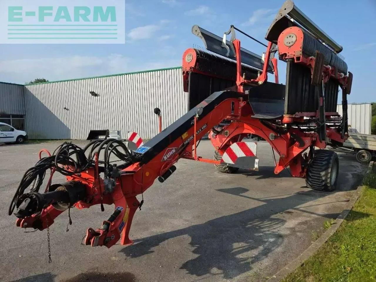 Kuhn merge maxx 950 - Гребло/ Сенообръщачка: снимка 4 Kuhn merge maxx 950 - Гребло/ Сенообръщачка: снимка 4