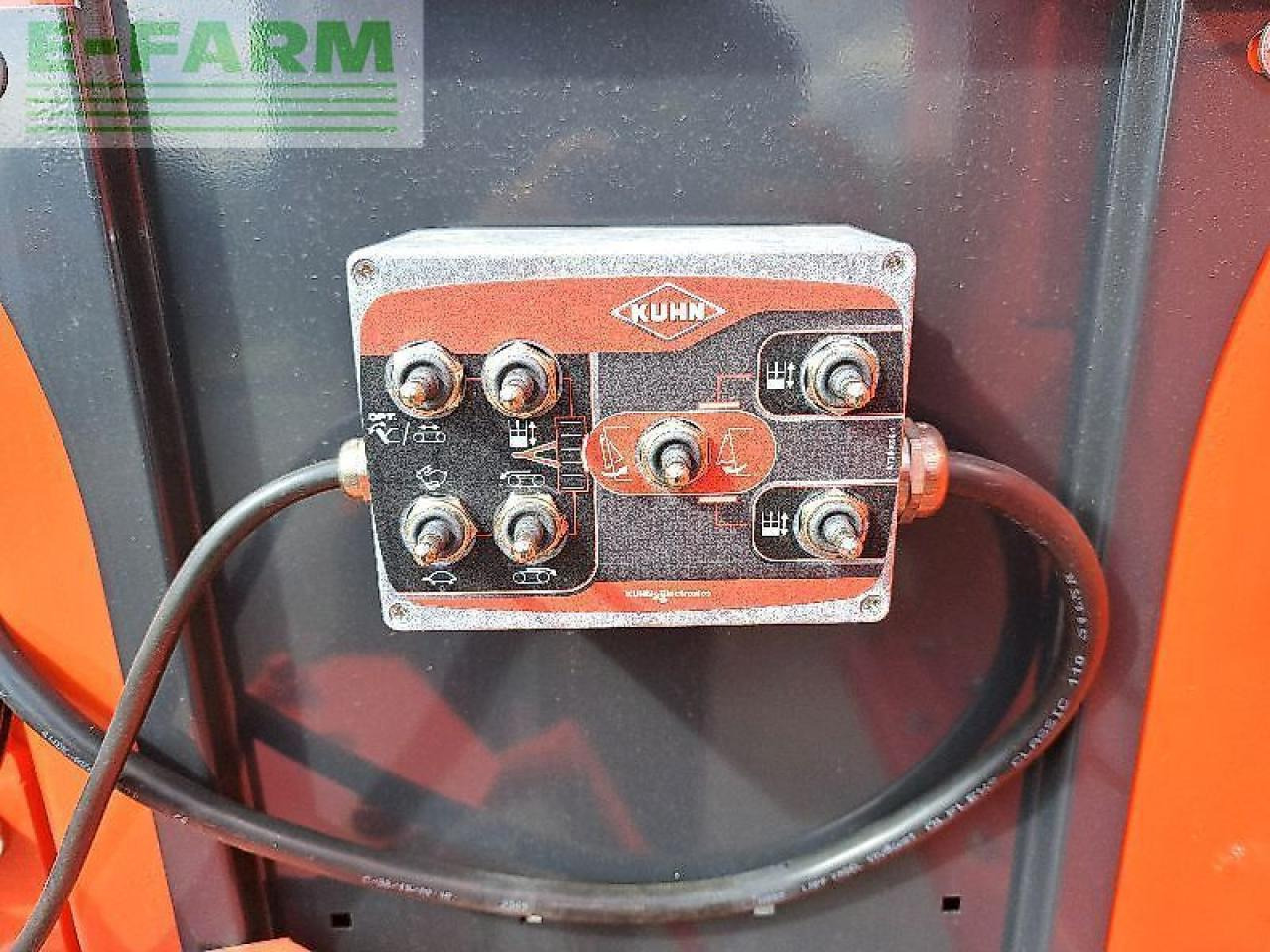 Kuhn profile15.2cs k-nox - Техника за животновъдство: снимка 5 Kuhn profile15.2cs k-nox - Техника за животновъдство: снимка 5