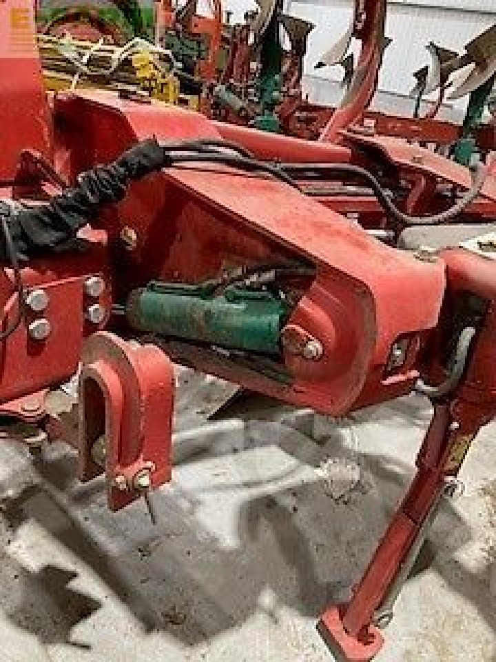 Kverneland kk 2500b i plough isobus met vorenpakker - Плуг: снимка 3 Kverneland kk 2500b i plough isobus met vorenpakker - Плуг: снимка 3