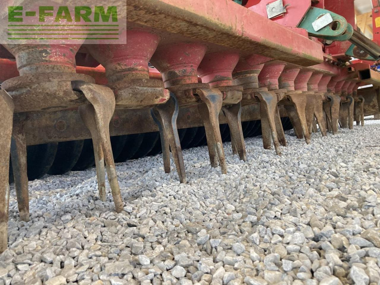 Kverneland ngs 101 mit kuhn venta lc 4000 - Комбинирана сеялка: снимка 2 Kverneland ngs 101 mit kuhn venta lc 4000 - Комбинирана сеялка: снимка 2