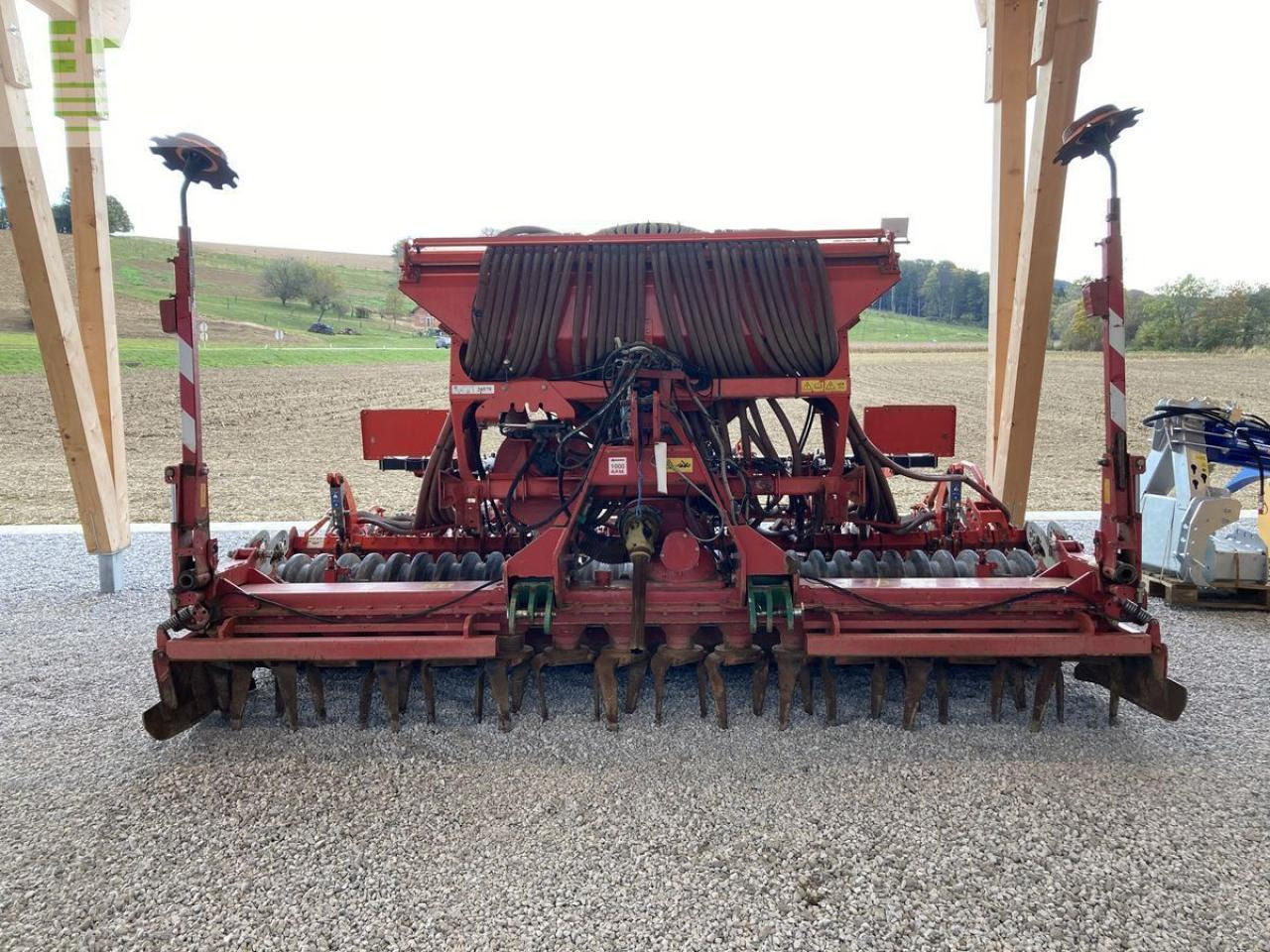 Kverneland ngs 101 mit kuhn venta lc 4000 - Комбинирана сеялка: снимка 4 Kverneland ngs 101 mit kuhn venta lc 4000 - Комбинирана сеялка: снимка 4