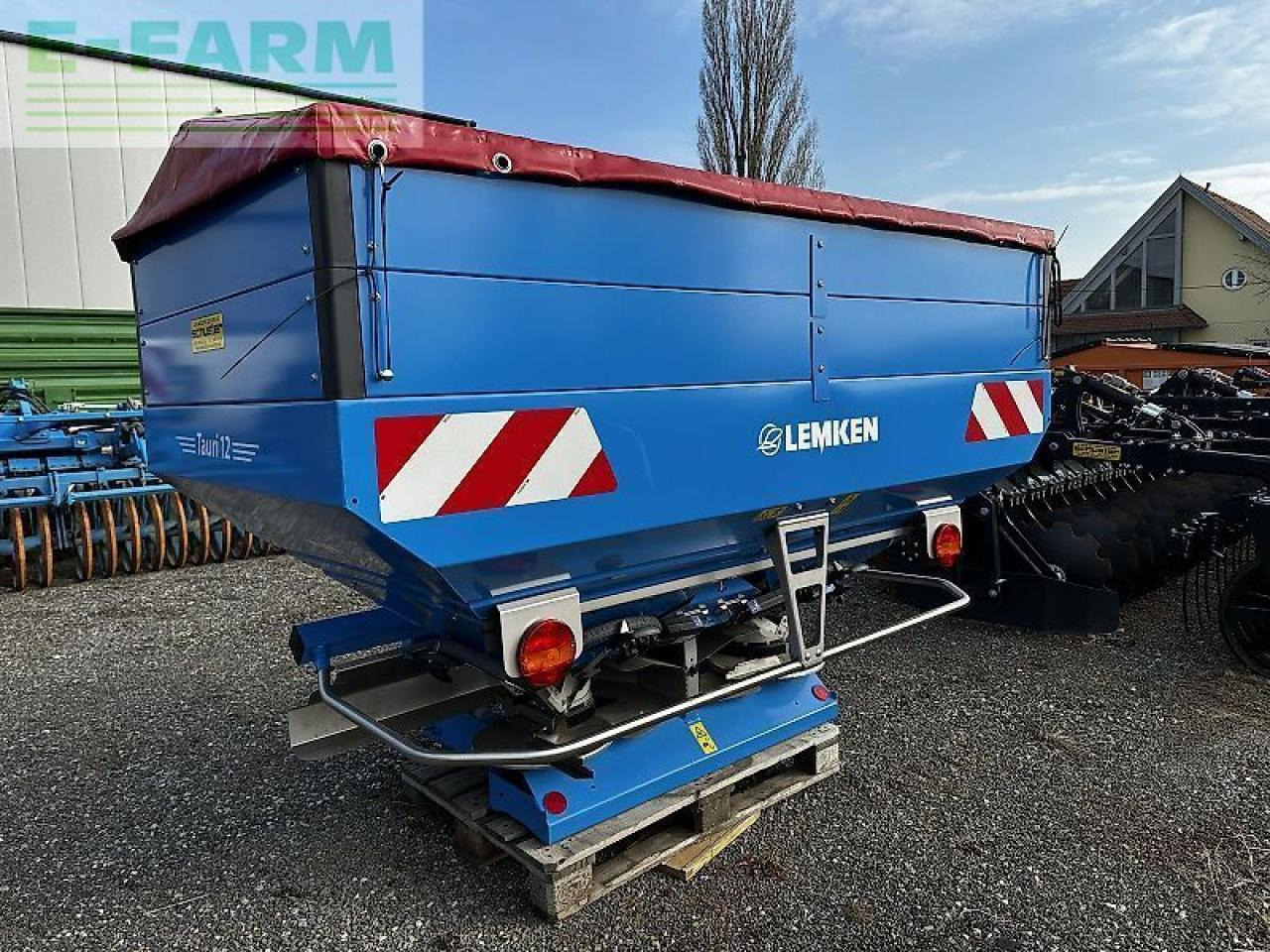 Lemken tauri 12/2150 - Тороразпръсквачка: снимка 1 Lemken tauri 12/2150 - Тороразпръсквачка: снимка 1