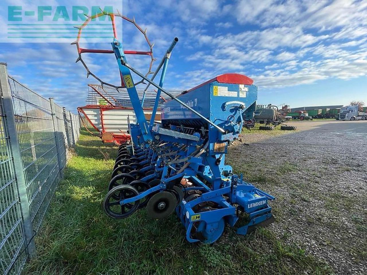 Lemken zirkon 9/300 u. saphir 7 ds 30 - Сеялка: снимка 4 Lemken zirkon 9/300 u. saphir 7 ds 30 - Сеялка: снимка 4