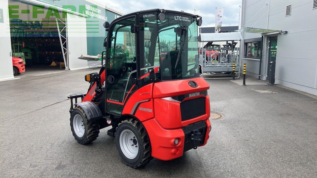 Manitou mla 2-25 h - Мини багер: снимка 4 Manitou mla 2-25 h - Мини багер: снимка 4