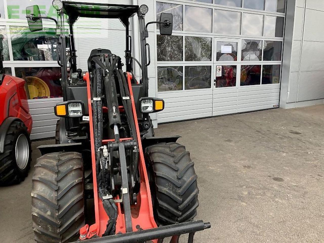 Manitou mla 3-25 - Компактен товарач: снимка 3 Manitou mla 3-25 - Компактен товарач: снимка 3