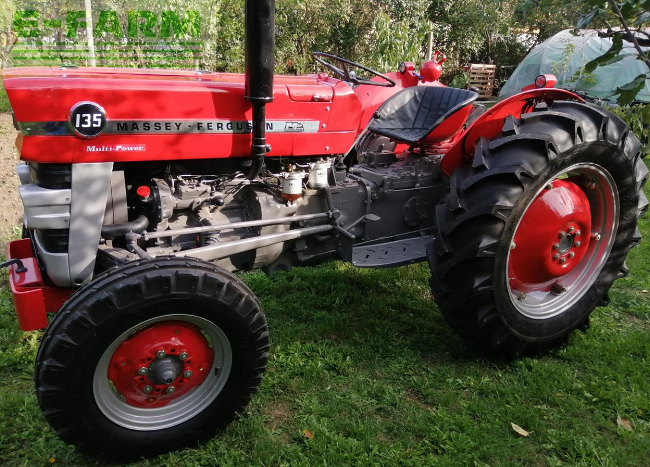 Massey Ferguson 135 - Трактор: снимка 1 Massey Ferguson 135 - Трактор: снимка 1