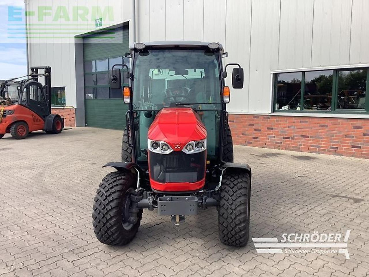 Massey Ferguson 1750 m hc - Трактор: снимка 2 Massey Ferguson 1750 m hc - Трактор: снимка 2