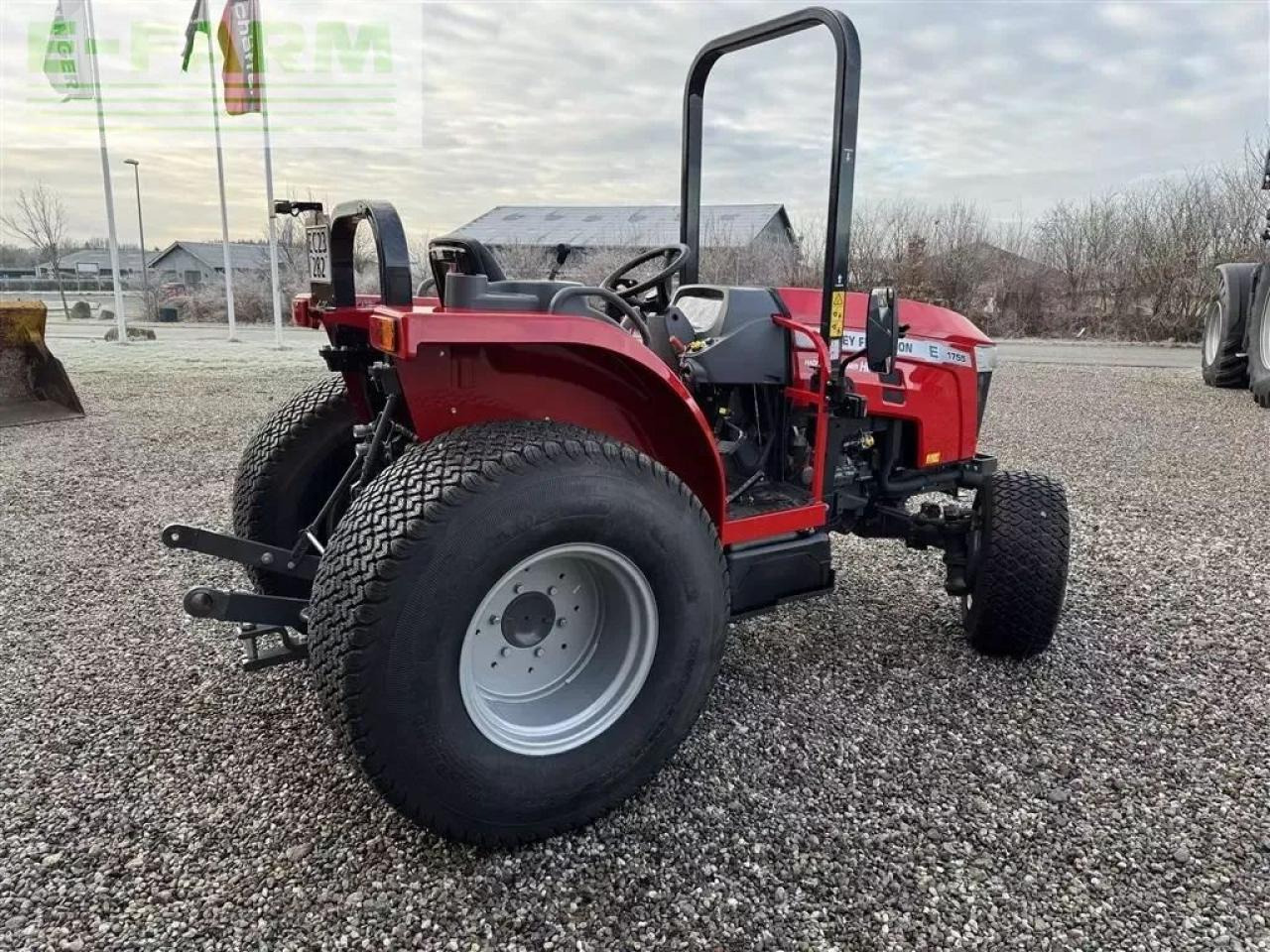 Massey Ferguson 1755 e - Трактор: снимка 5 Massey Ferguson 1755 e - Трактор: снимка 5