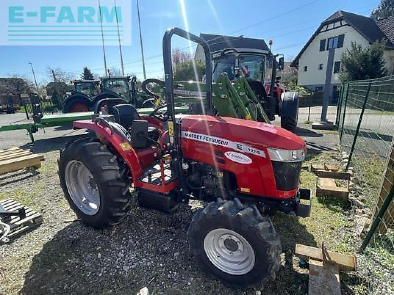 Massey Ferguson 1755e - Трактор: снимка 1 Massey Ferguson 1755e - Трактор: снимка 1
