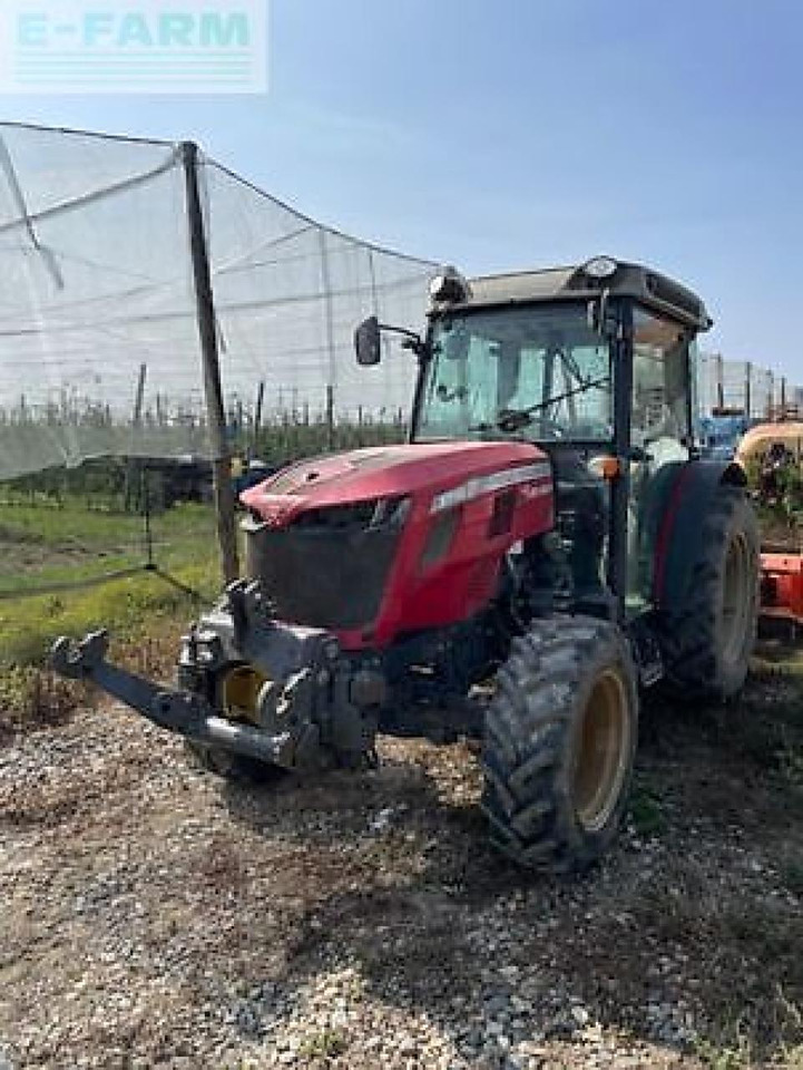 Massey Ferguson 3710 f - Трактор: снимка 1 Massey Ferguson 3710 f - Трактор: снимка 1