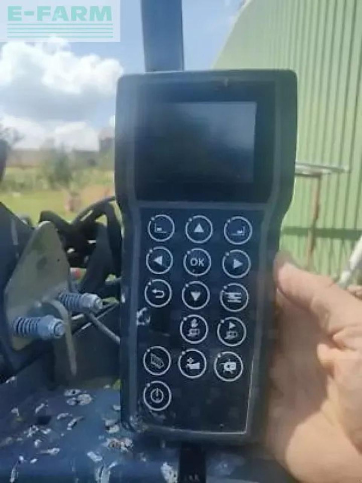 Massey Ferguson 4160v classic - Сламопреса за квадратни бали: снимка 3 Massey Ferguson 4160v classic - Сламопреса за квадратни бали: снимка 3