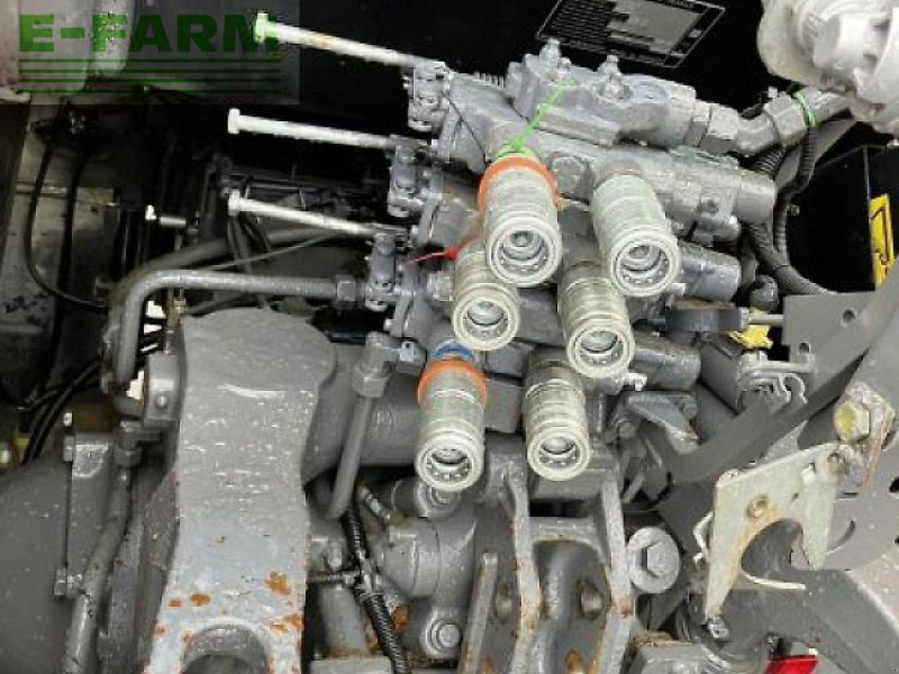 Massey Ferguson 5440 dyna 4 - Трактор: снимка 5 Massey Ferguson 5440 dyna 4 - Трактор: снимка 5