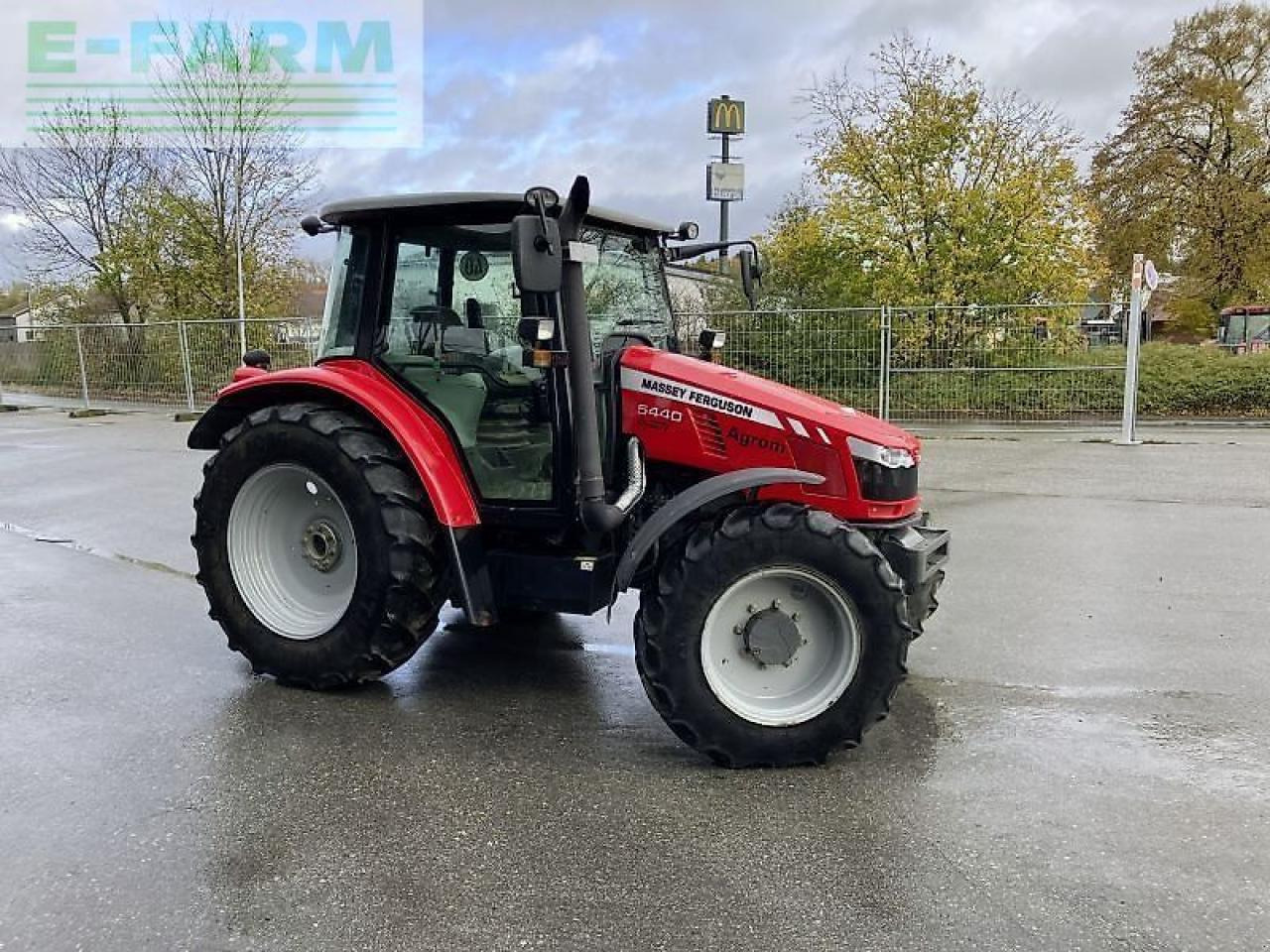 Massey Ferguson 5440 dyna 4 - Трактор: снимка 3 Massey Ferguson 5440 dyna 4 - Трактор: снимка 3