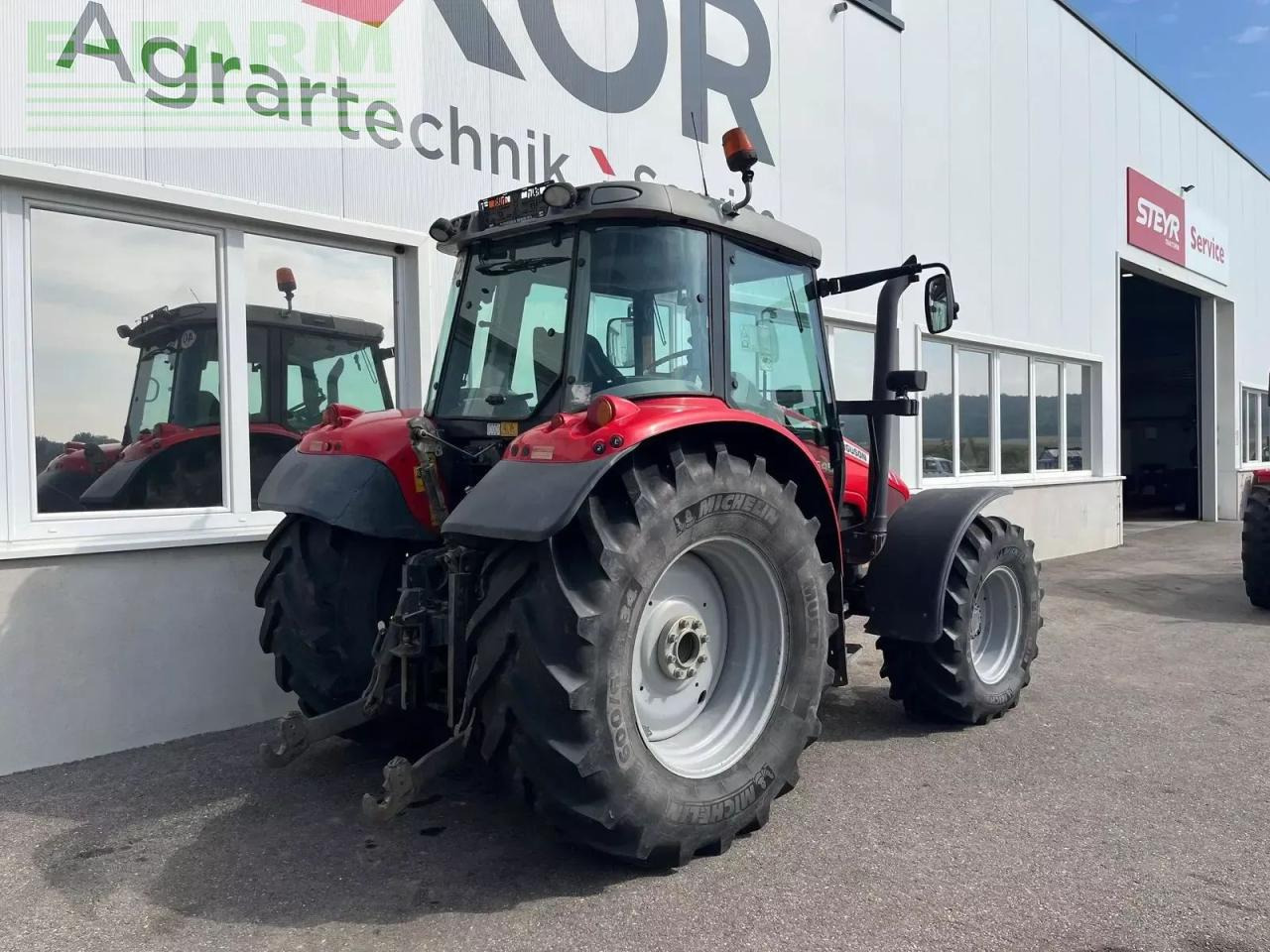 Massey Ferguson 5455-4 standard Standard - Трактор: снимка 3 Massey Ferguson 5455-4 standard Standard - Трактор: снимка 3