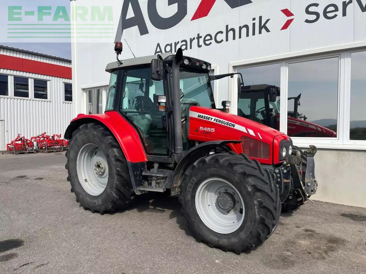 Massey Ferguson 5455-4 standard Standard - Трактор: снимка 1 Massey Ferguson 5455-4 standard Standard - Трактор: снимка 1