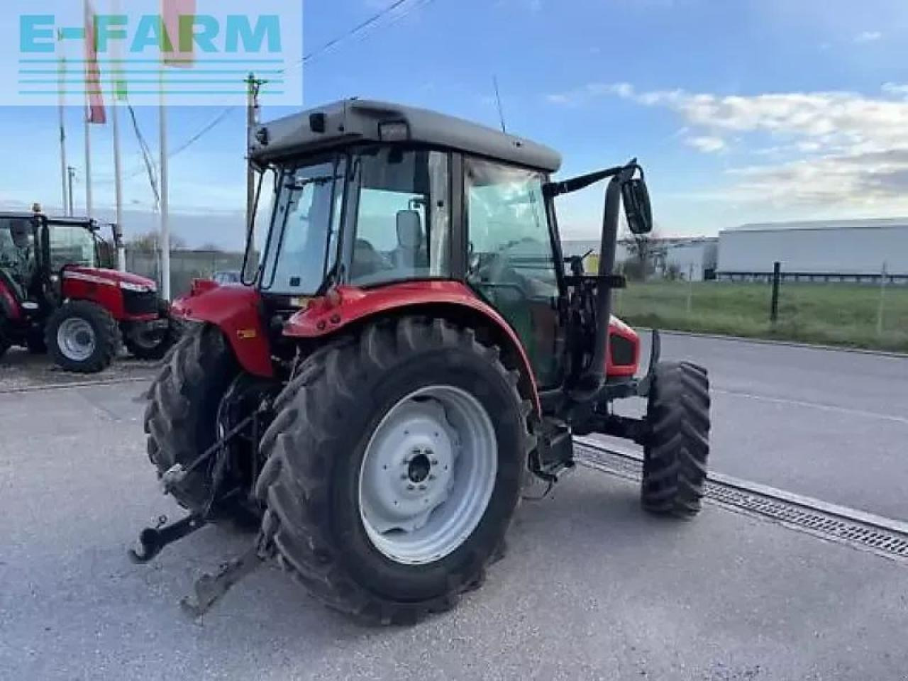 Massey Ferguson 5455 - Трактор: снимка 4 Massey Ferguson 5455 - Трактор: снимка 4
