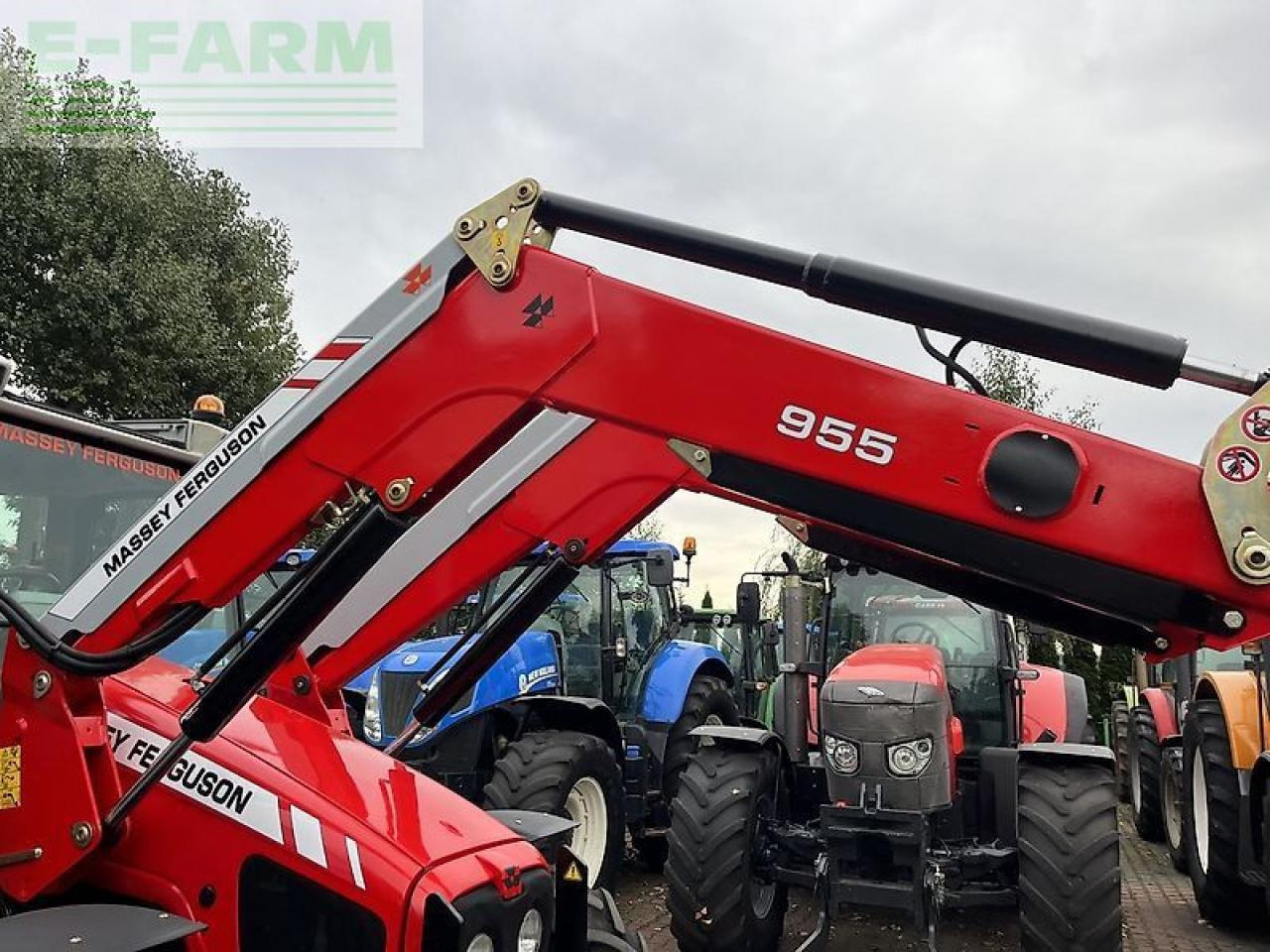 Трактор Massey Ferguson 5455 dyna-4 + massey ferguson 955: снимка 15