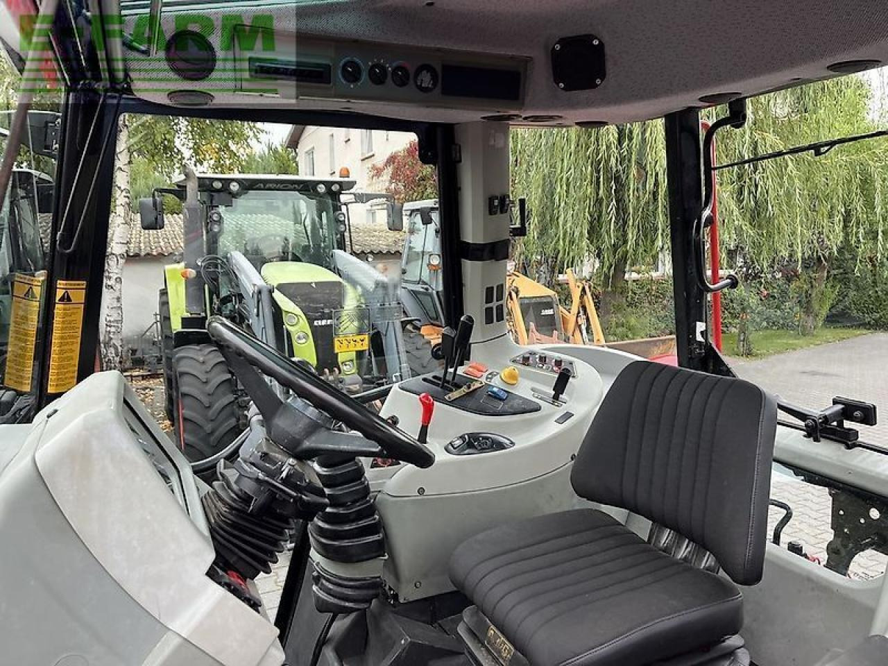 Трактор Massey Ferguson 5455 dyna-4 + massey ferguson 955: снимка 10
