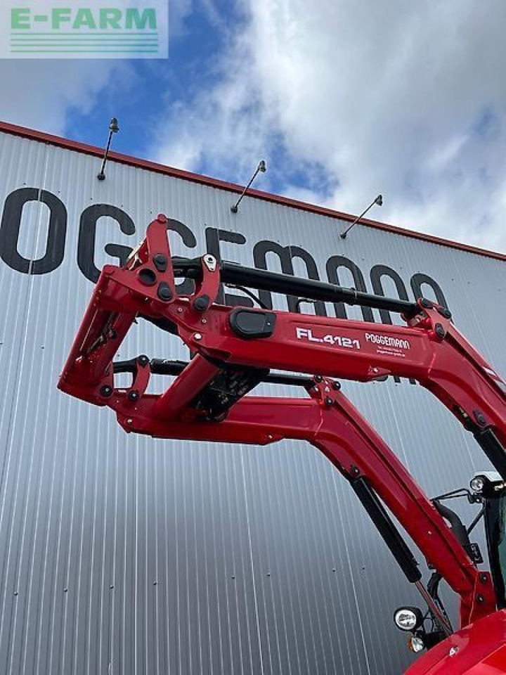 Massey Ferguson 5711m - Трактор: снимка 3 Massey Ferguson 5711m - Трактор: снимка 3