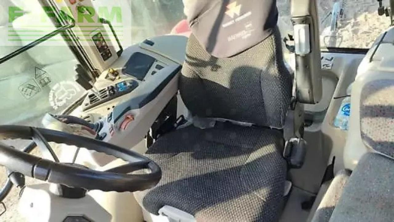 Massey Ferguson 5713 sl - Трактор: снимка 3 Massey Ferguson 5713 sl - Трактор: снимка 3