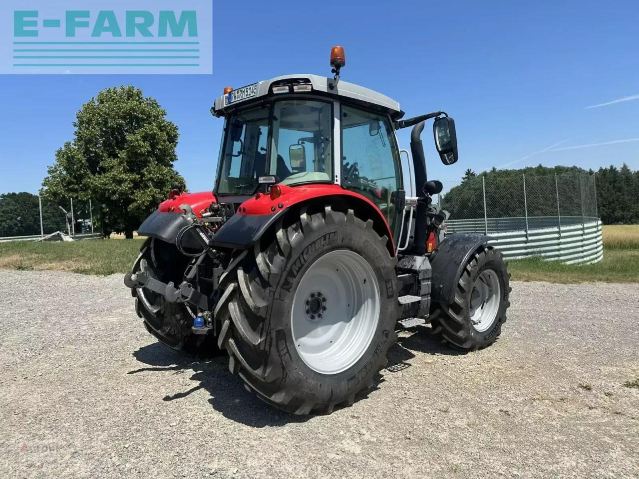 Massey Ferguson 5s.145 - Трактор: снимка 2 Massey Ferguson 5s.145 - Трактор: снимка 2