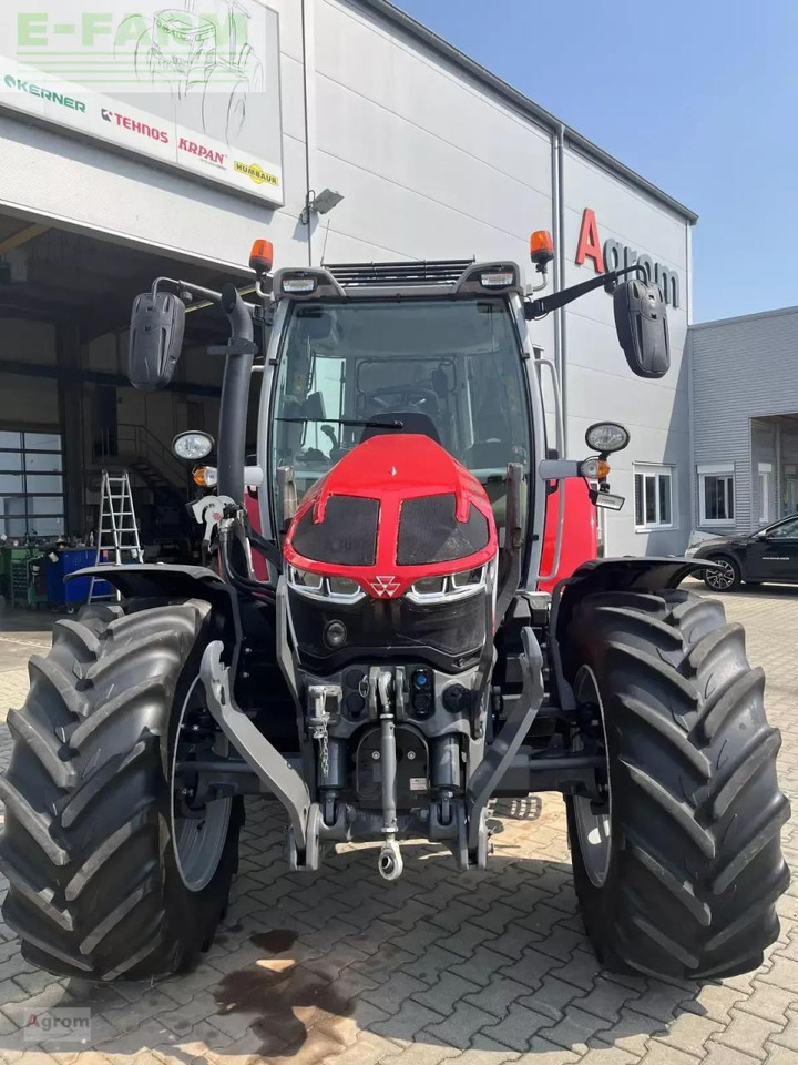 Massey Ferguson 5s.145 - Трактор: снимка 2 Massey Ferguson 5s.145 - Трактор: снимка 2