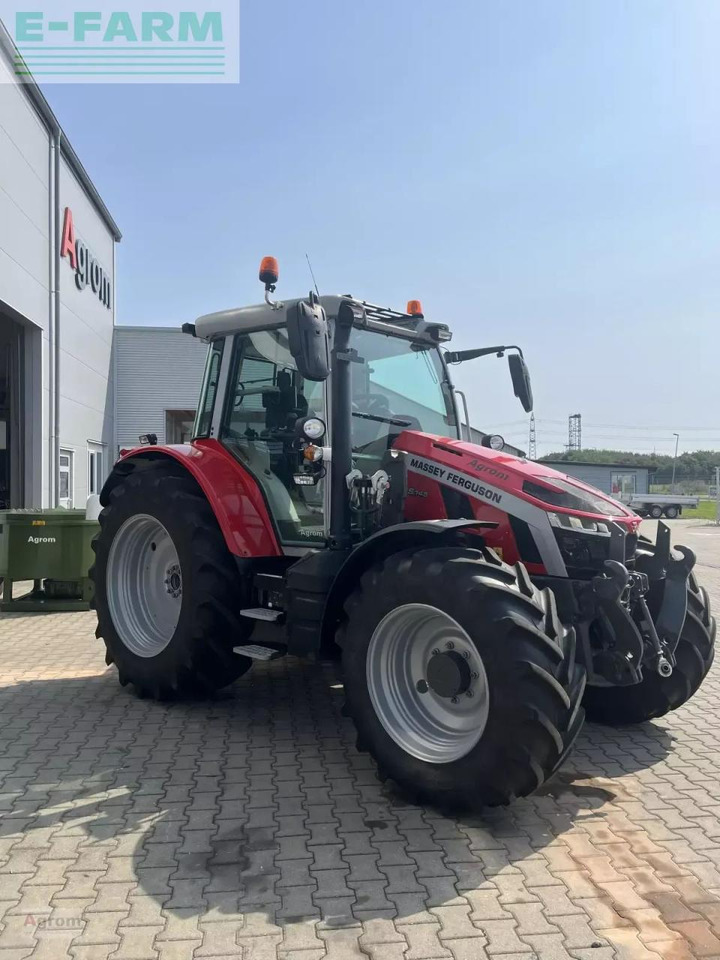 Massey Ferguson 5s.145 - Трактор: снимка 3 Massey Ferguson 5s.145 - Трактор: снимка 3