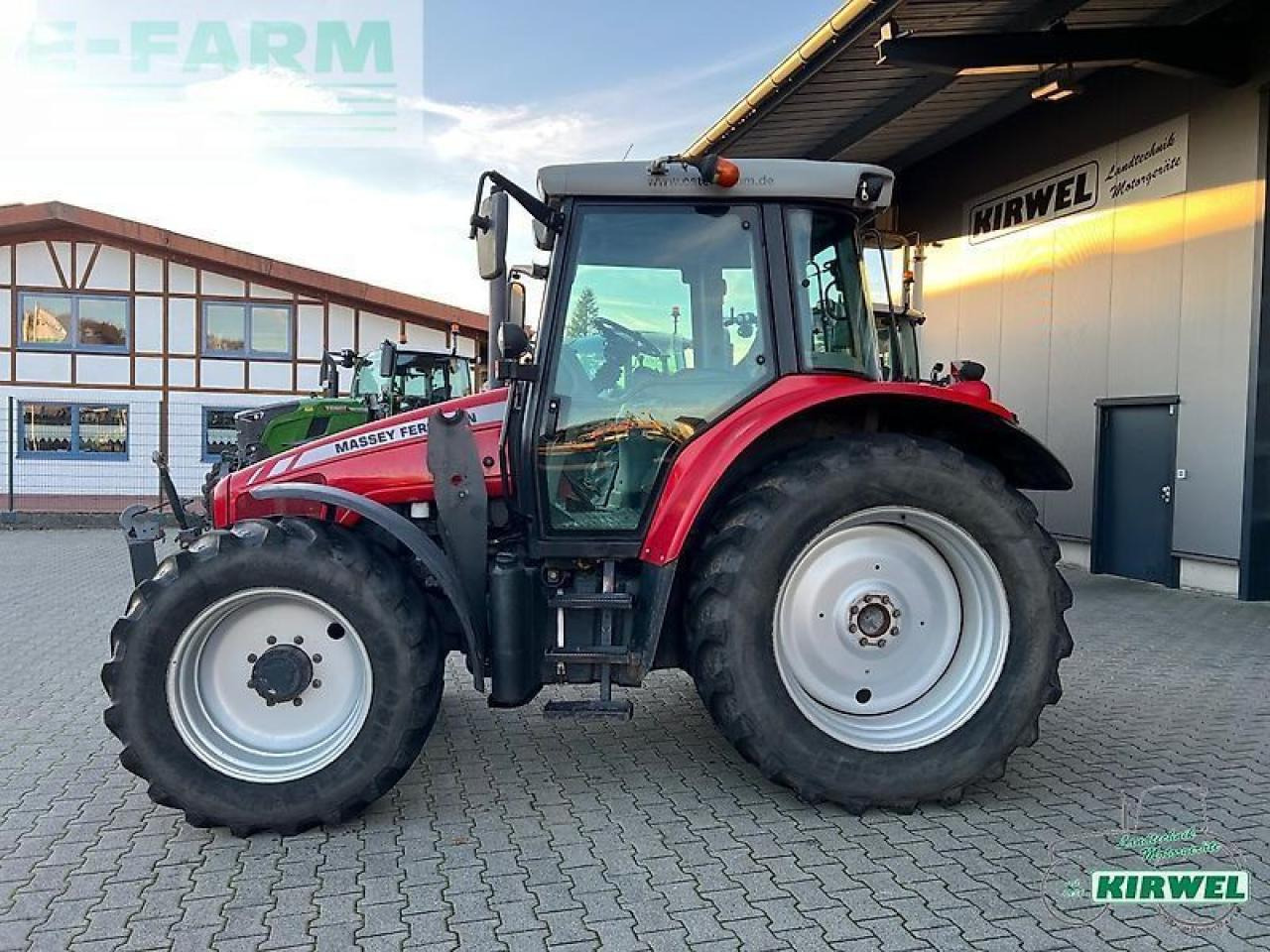 Massey Ferguson 6455 dyna-6 - Трактор: снимка 4 Massey Ferguson 6455 dyna-6 - Трактор: снимка 4