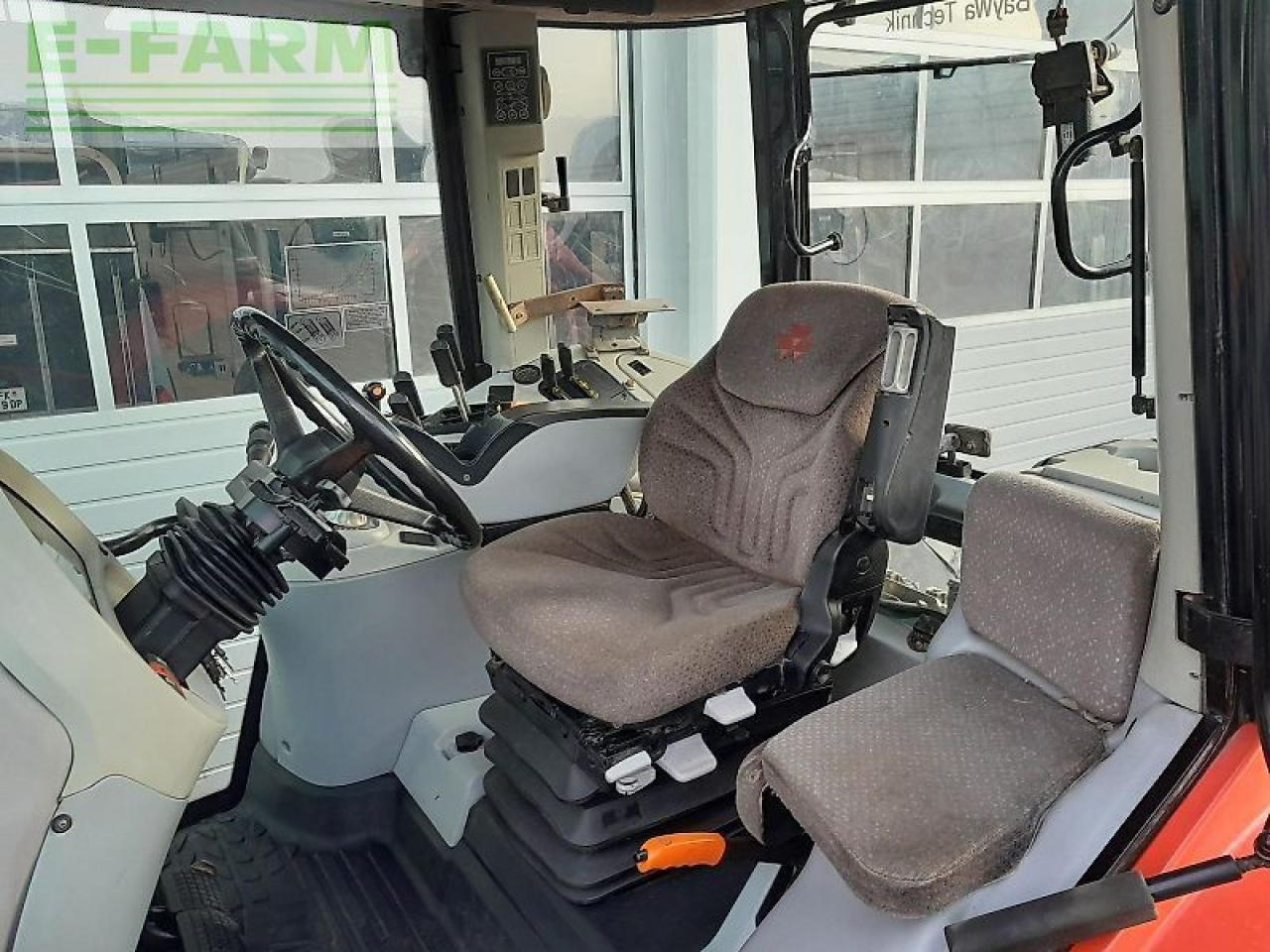 Трактор Massey Ferguson 6470-4: снимка 11