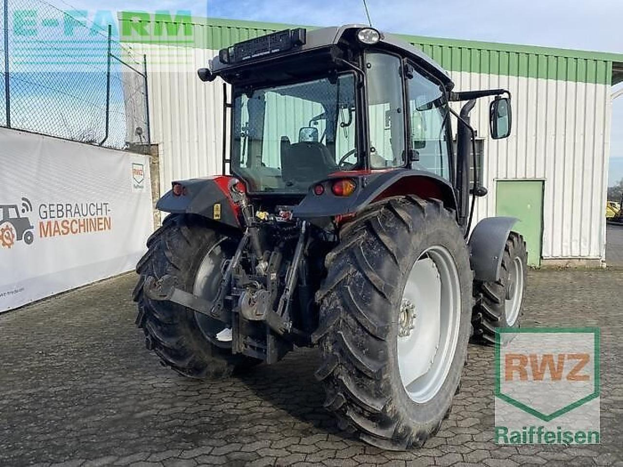 Massey Ferguson 6712 - Трактор: снимка 2 Massey Ferguson 6712 - Трактор: снимка 2