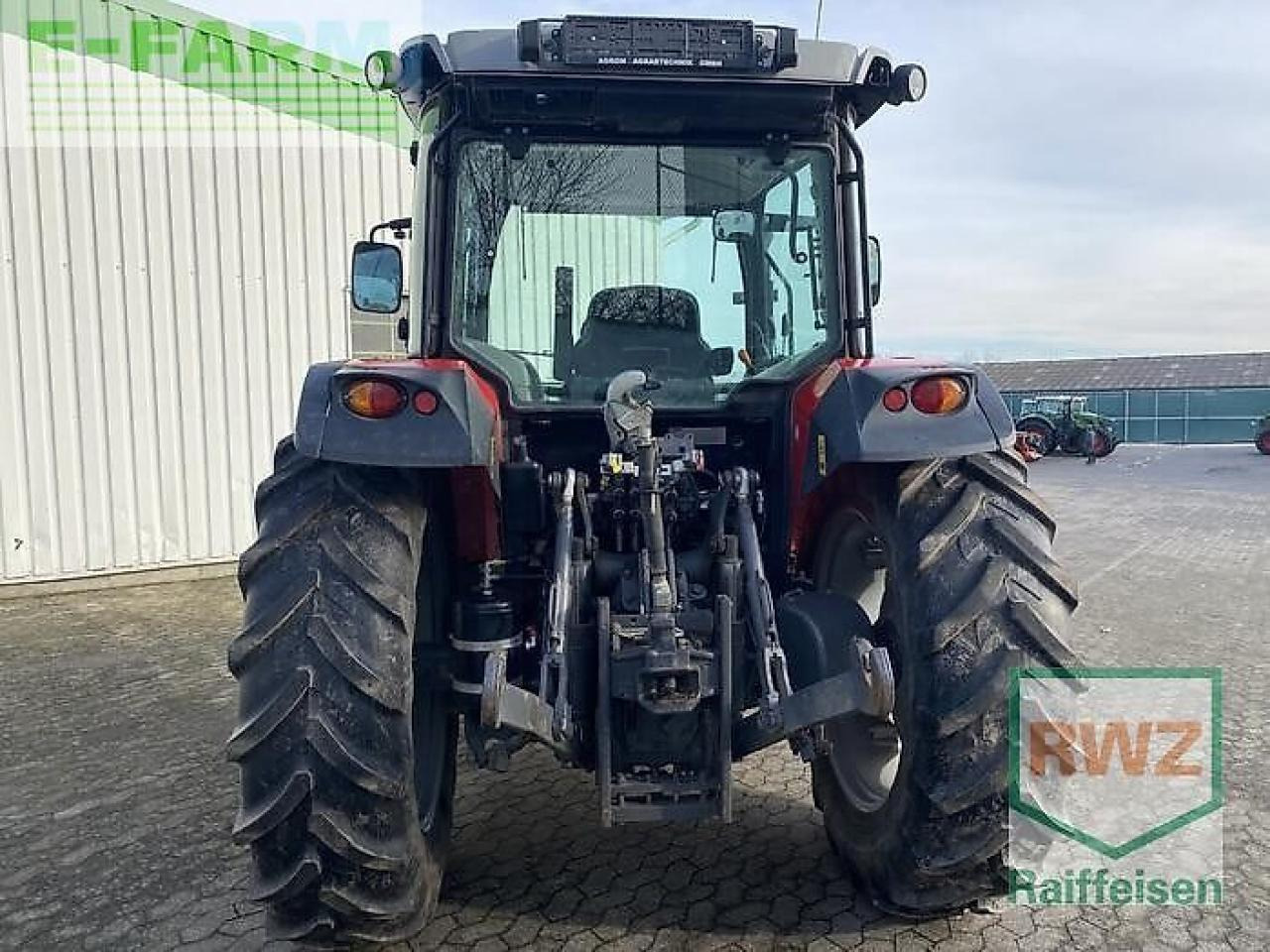 Massey Ferguson 6712 - Трактор: снимка 3 Massey Ferguson 6712 - Трактор: снимка 3