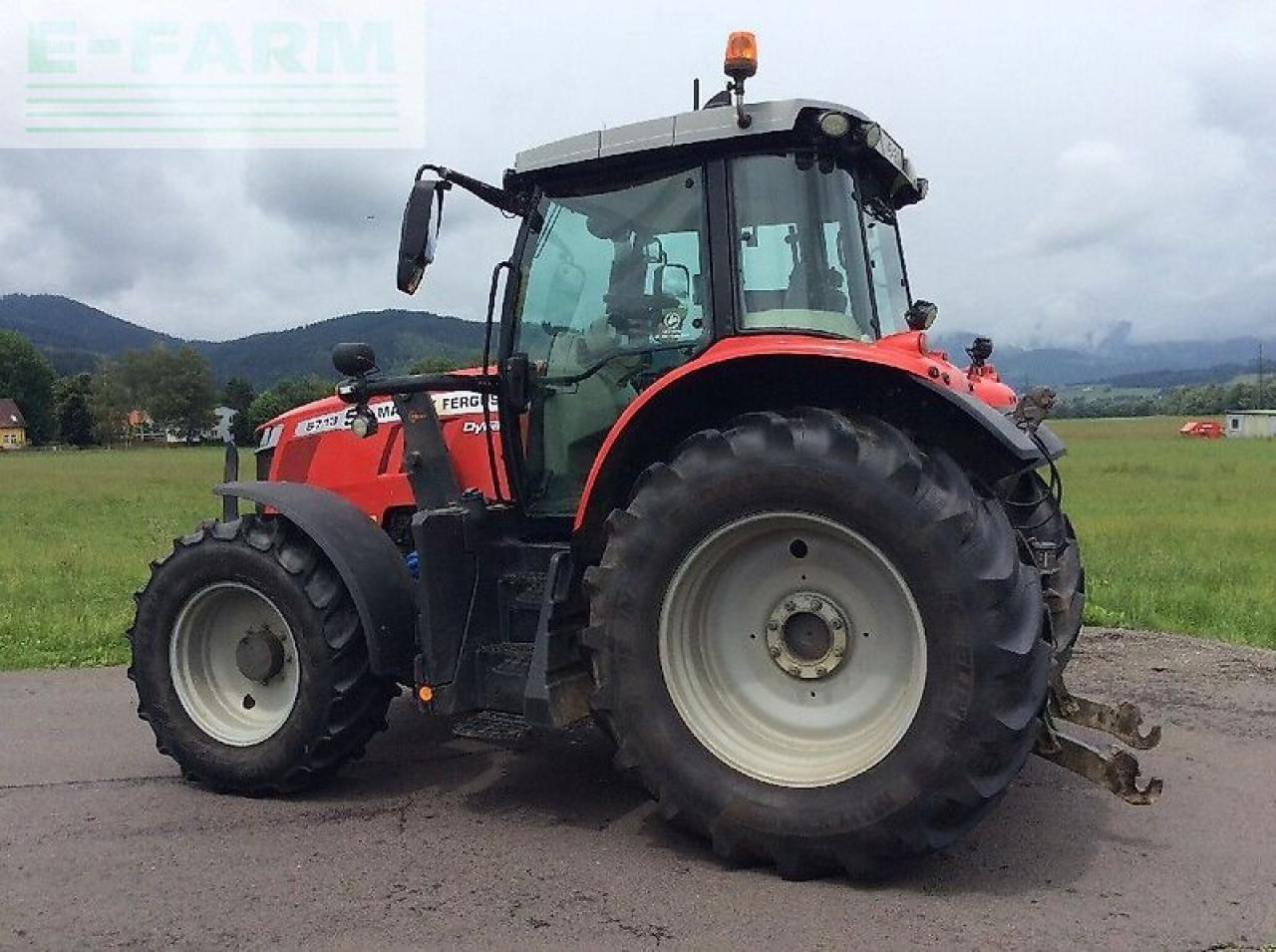 Трактор Massey Ferguson 6713s: снимка 6