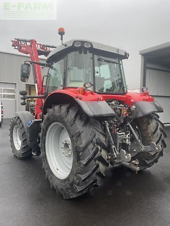 Massey Ferguson 6715s - Трактор: снимка 3 Massey Ferguson 6715s - Трактор: снимка 3