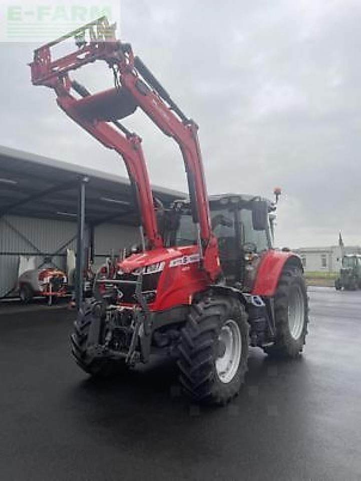 Massey Ferguson 6715s - Трактор: снимка 2 Massey Ferguson 6715s - Трактор: снимка 2