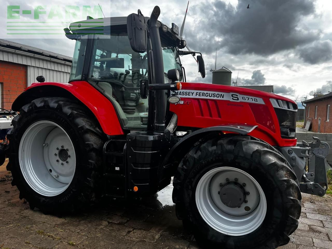 Massey Ferguson 6718S Dyna-VT - Трактор: снимка 3 Massey Ferguson 6718S Dyna-VT - Трактор: снимка 3