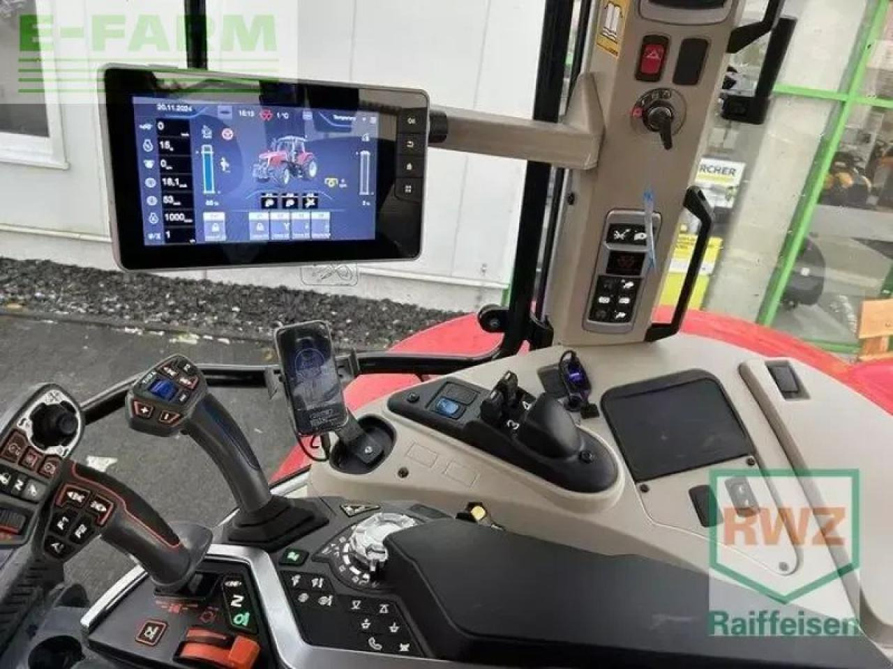 Трактор Massey Ferguson 6s.165 dyna vt exclusive Exclusive: снимка 13