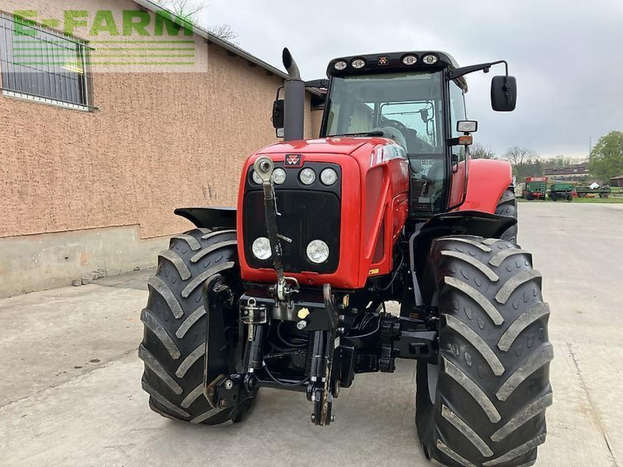 Massey Ferguson 8480 dyna vt - Трактор: снимка 4 Massey Ferguson 8480 dyna vt - Трактор: снимка 4
