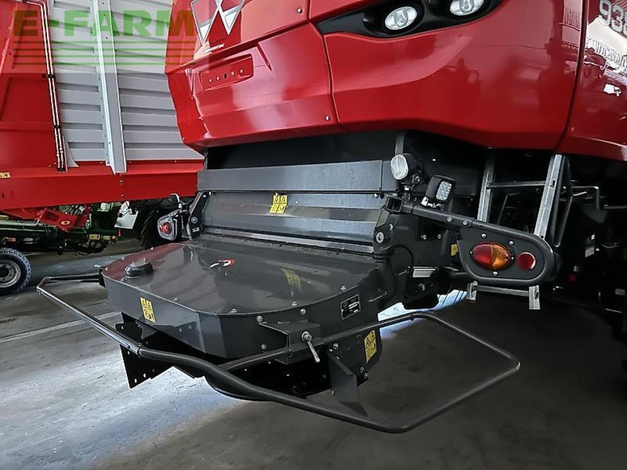 Massey Ferguson 9380 delta - Зърнокомбайн: снимка 2 Massey Ferguson 9380 delta - Зърнокомбайн: снимка 2