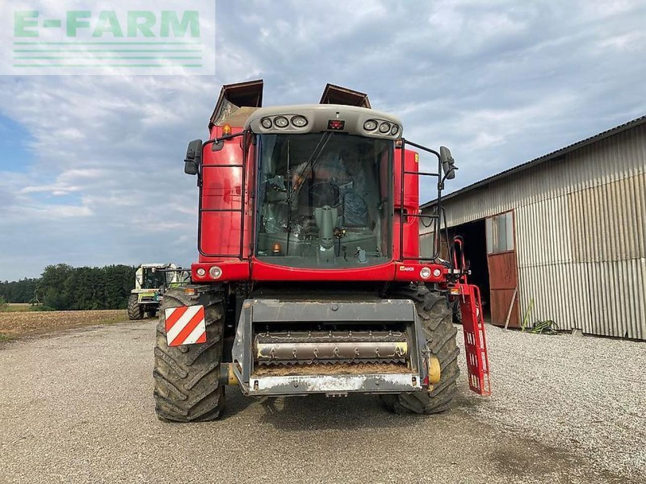 Massey Ferguson beta 7270 - Зърнокомбайн: снимка 4 Massey Ferguson beta 7270 - Зърнокомбайн: снимка 4