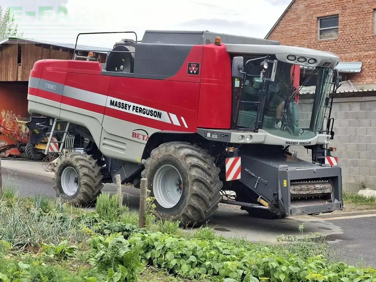 Massey Ferguson mähdrescher massey ferguson 7360 beta - Зърнокомбайн: снимка 1 Massey Ferguson mähdrescher massey ferguson 7360 beta - Зърнокомбайн: снимка 1