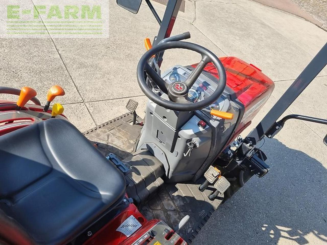 Massey Ferguson mf 1520 a - Трактор: снимка 4 Massey Ferguson mf 1520 a - Трактор: снимка 4