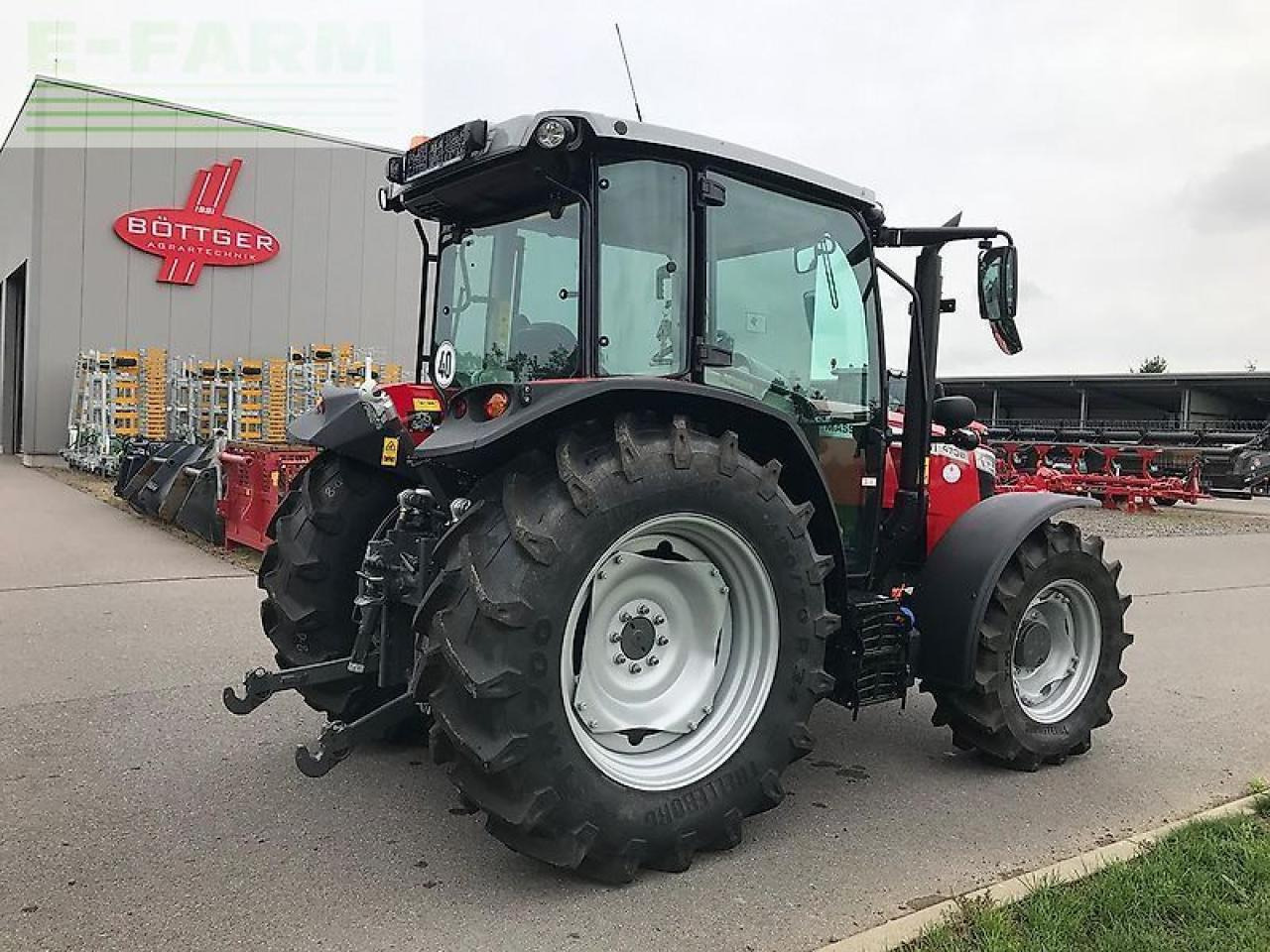 Massey Ferguson mf 4708 m - Трактор: снимка 5 Massey Ferguson mf 4708 m - Трактор: снимка 5