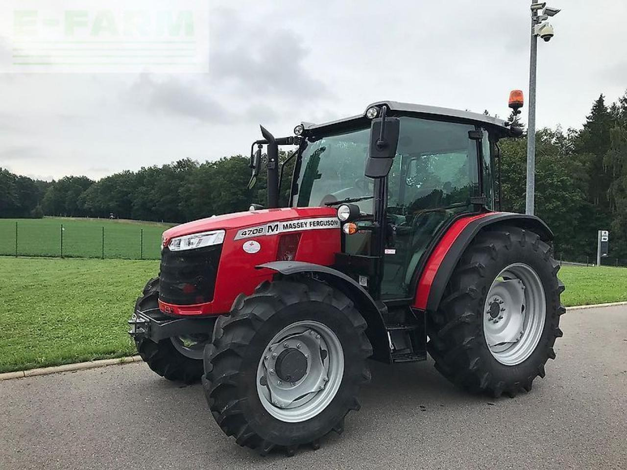 Massey Ferguson mf 4708 m - Трактор: снимка 2 Massey Ferguson mf 4708 m - Трактор: снимка 2