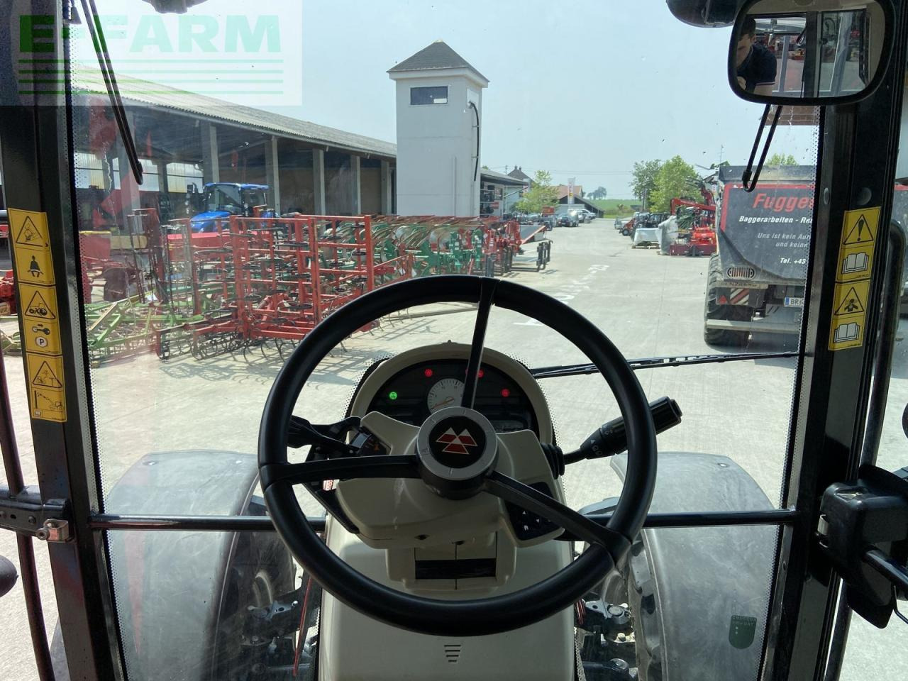 Трактор Massey Ferguson mf 5610 dyna-4 essential Essential: снимка 9