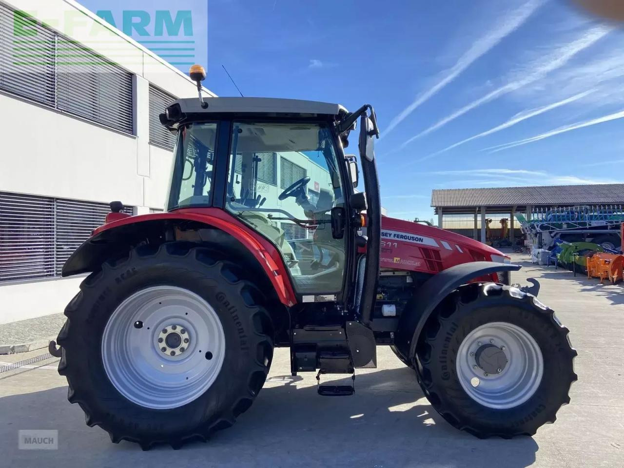 Massey Ferguson mf 5611 dyna-4 essential Essential - Трактор: снимка 4 Massey Ferguson mf 5611 dyna-4 essential Essential - Трактор: снимка 4