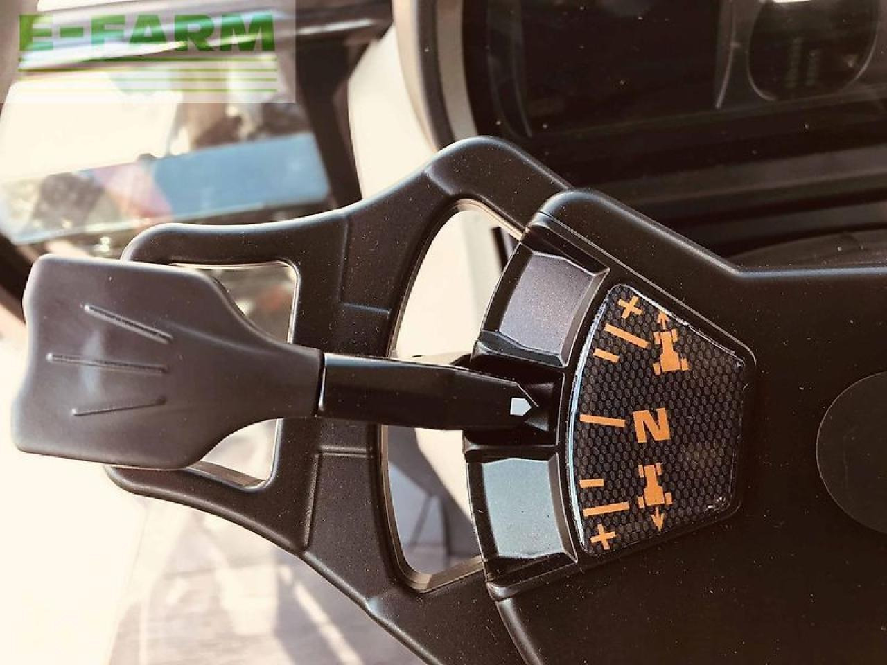 Трактор Massey Ferguson mf 5709 m dyna-4: снимка 14