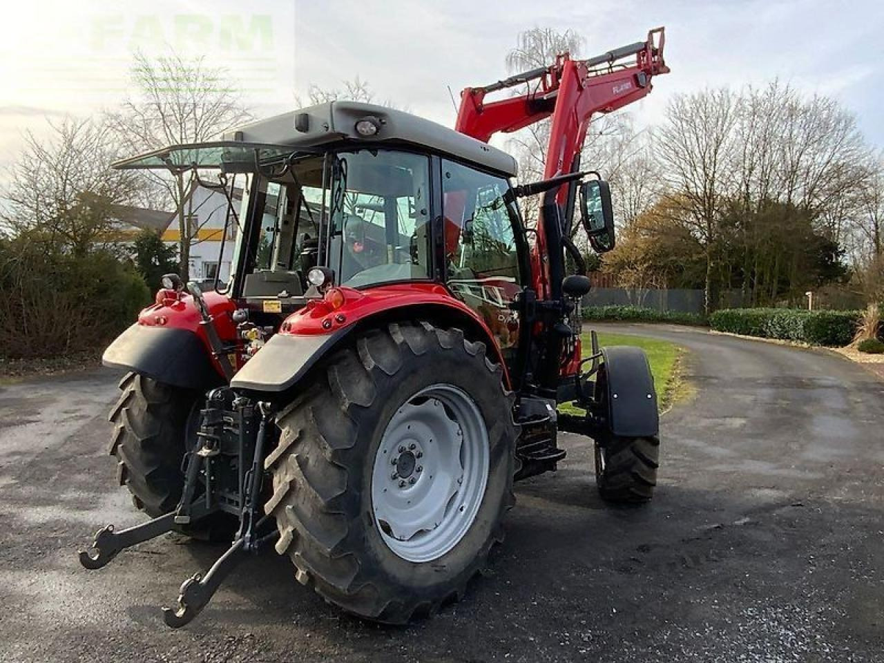 Massey Ferguson mf 5709 s - Трактор: снимка 4 Massey Ferguson mf 5709 s - Трактор: снимка 4