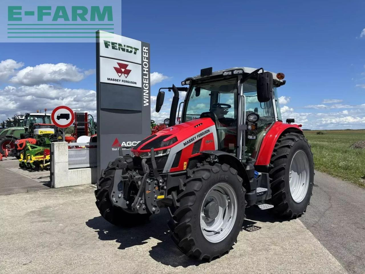 Massey Ferguson mf 5s.115 dyna-6 efficient Efficient - Трактор: снимка 1 Massey Ferguson mf 5s.115 dyna-6 efficient Efficient - Трактор: снимка 1