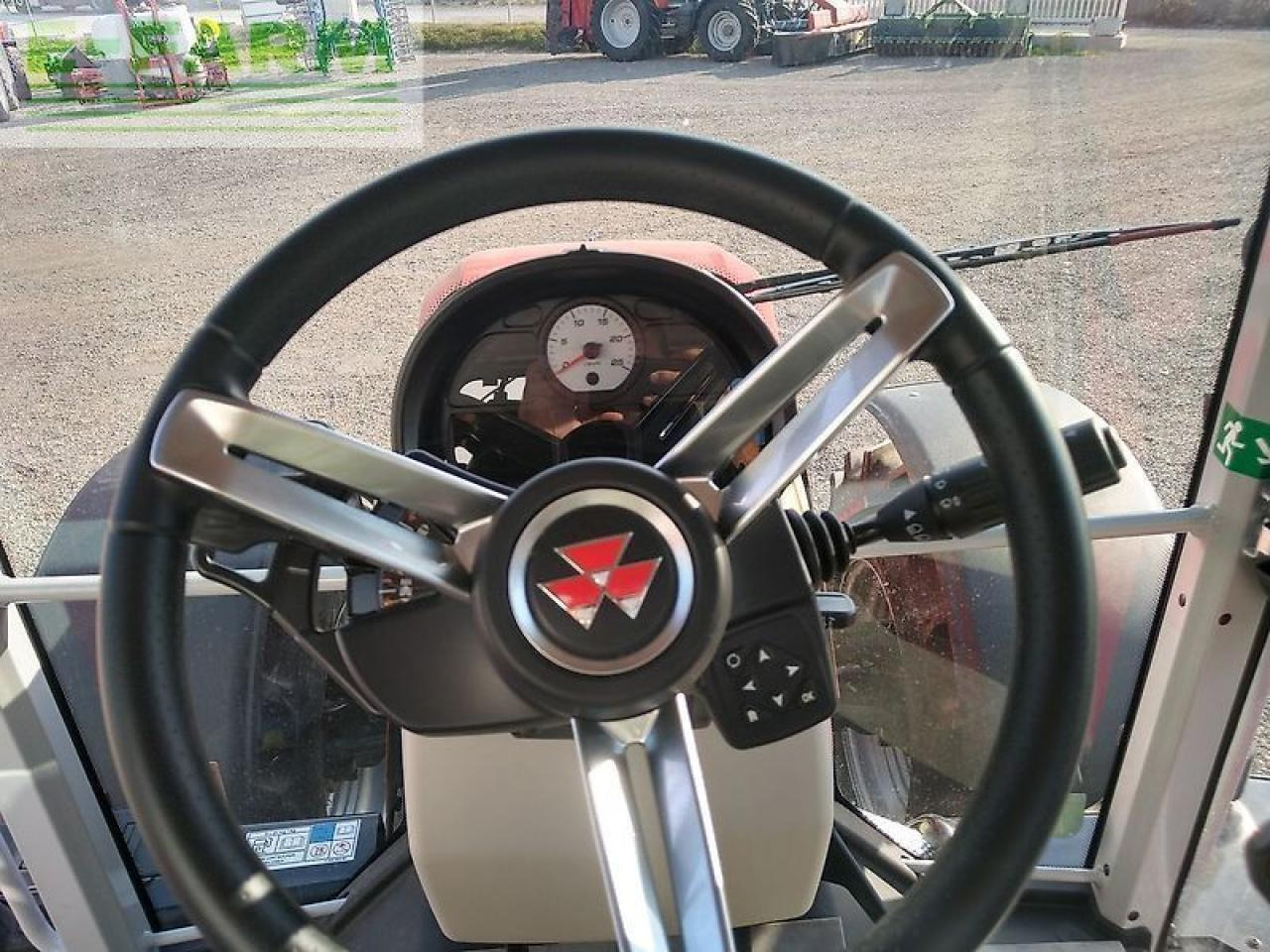 Трактор Massey Ferguson mf 6s.155 dyna-vt exclusive Exclusive: снимка 9